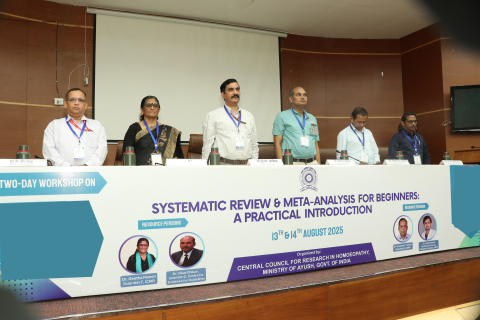 Dignitaries on Dias for National Anthem